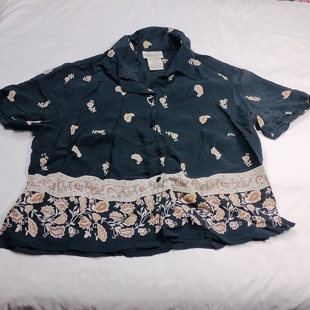 Kathie Lee women's floral blouse size 14W/16W